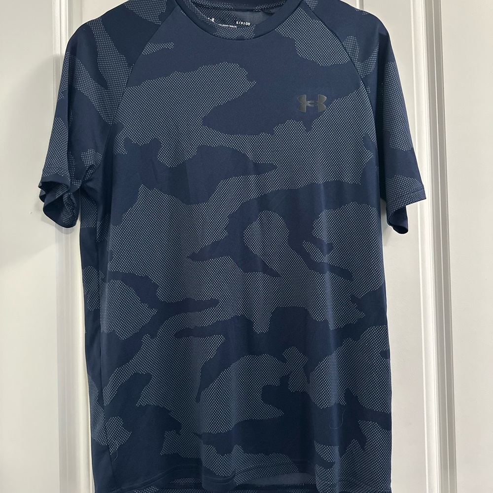 Under Armour Men's Navy Camo Tee